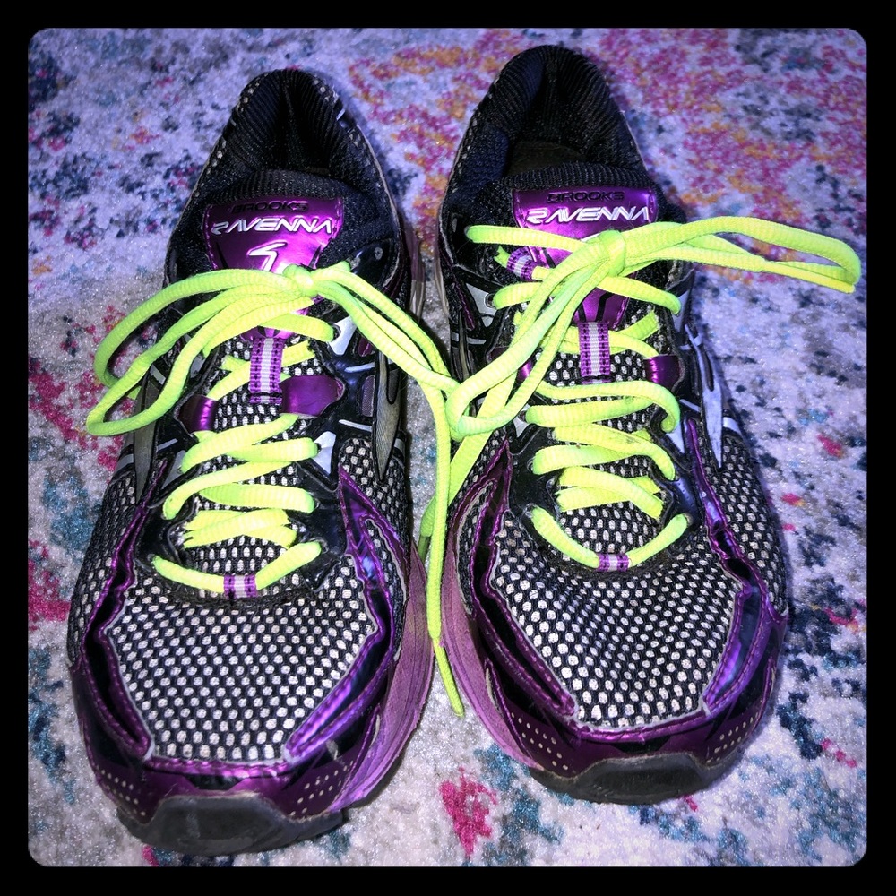 Brooks Ravenna Running Shoes